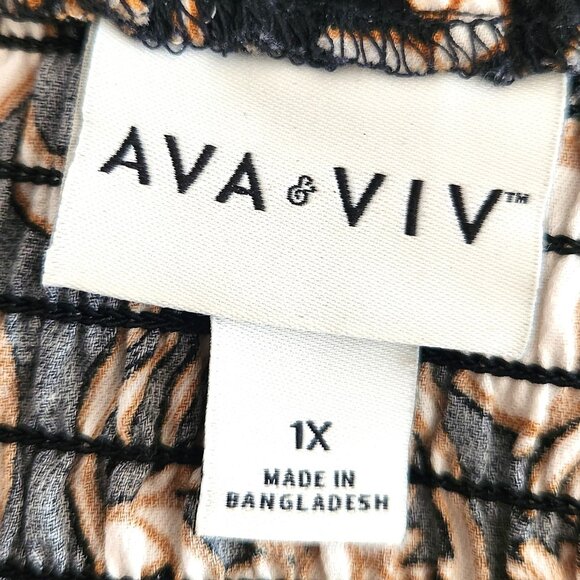 3/4 sleeve, Smocked, Ava & Viv, floral, 1X - Picture 3 of 4